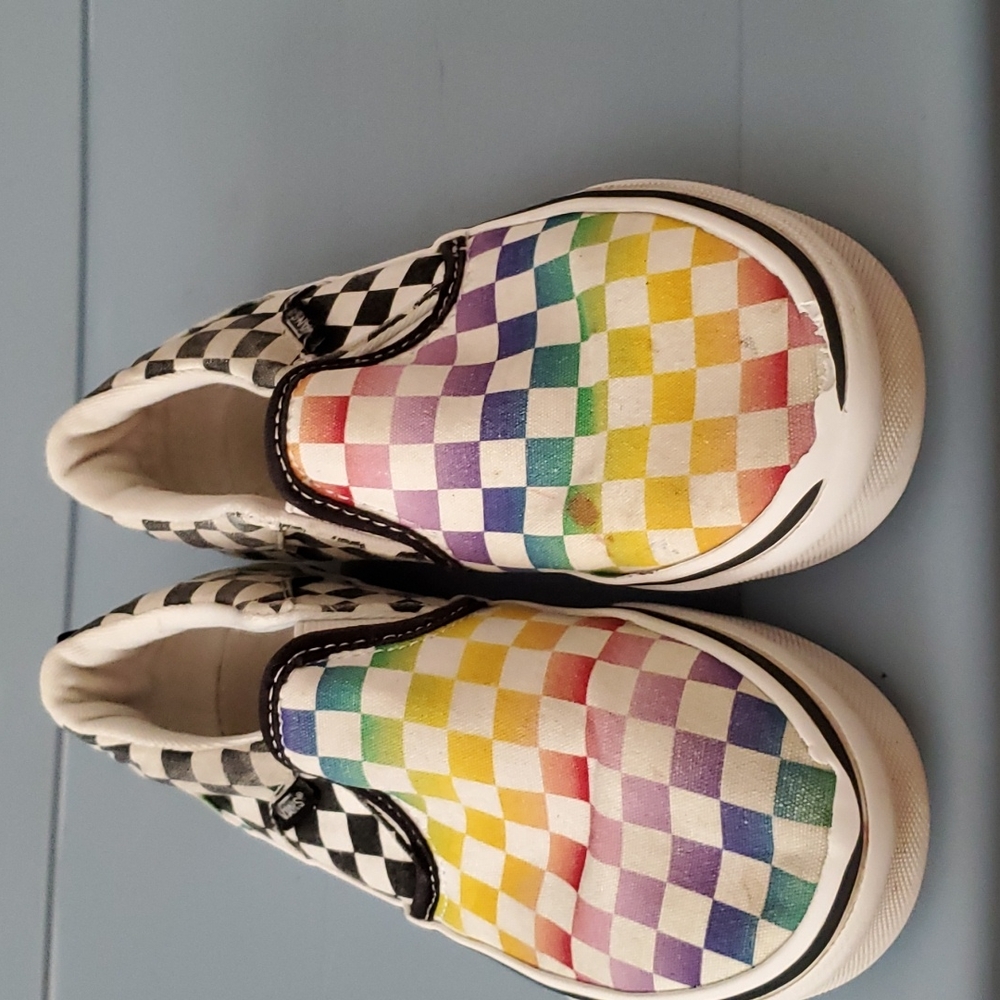 VANS - Picture 2 of 4